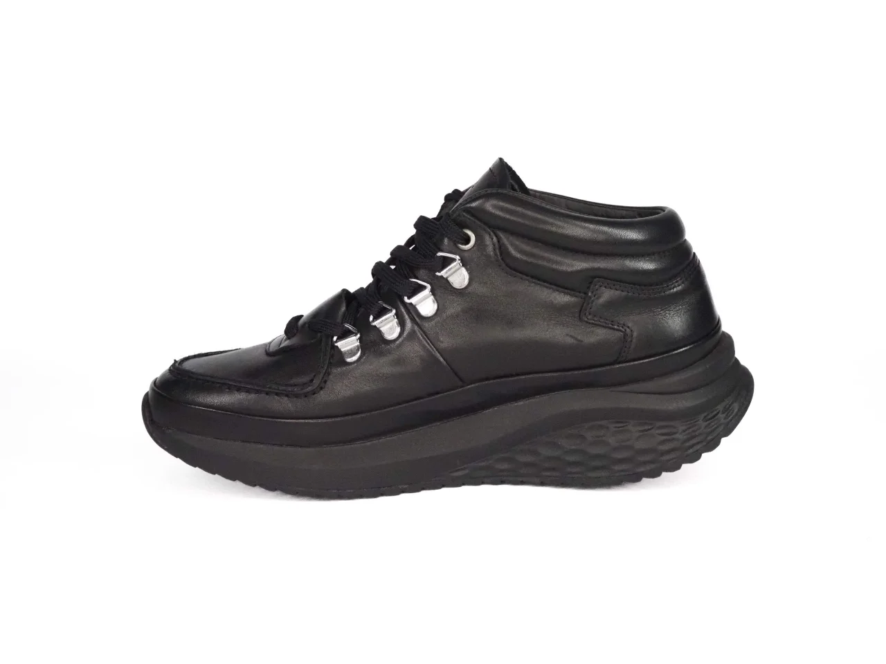 Elba W Black